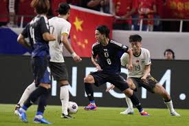 问鼎：国足安排针对性技战术训练 世豪或被委以重任.